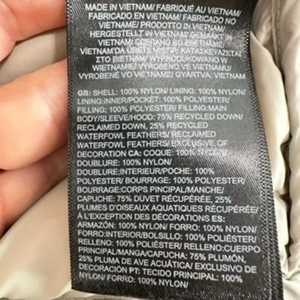 The North Face Large Hooded Down Puffer Jacket 600 Down‎ Fill Power Beige Pewter